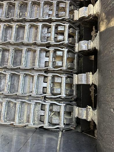 Used 2017 CBI 6800BT on tracks