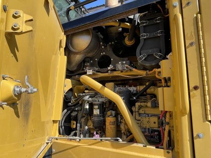 Used 2013 Caterpillar 120M2