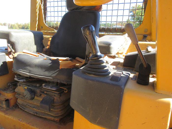 Used 2002 CAT D5G LGP