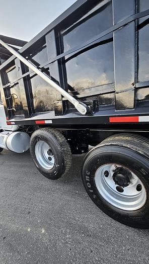 Used 2001 Mack *** Allison Automatic ***  RD688s