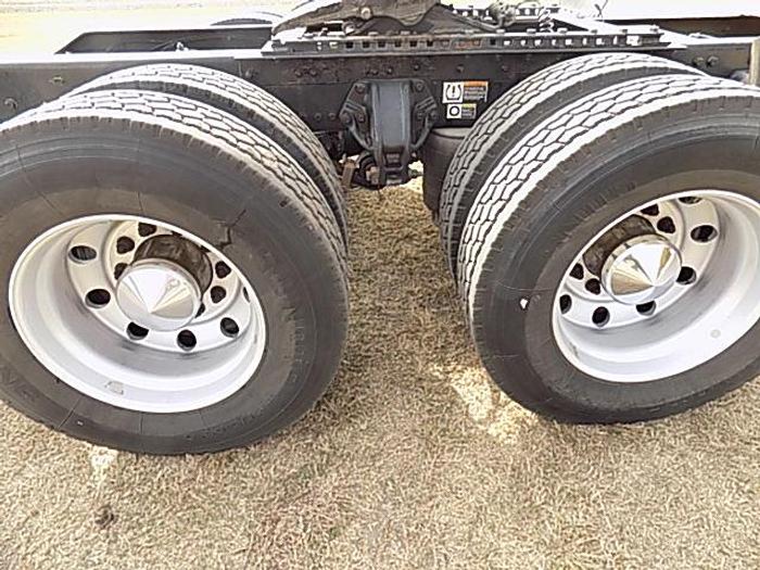 Used 2014 Kenworth T6 Tandem Axle Sleeper