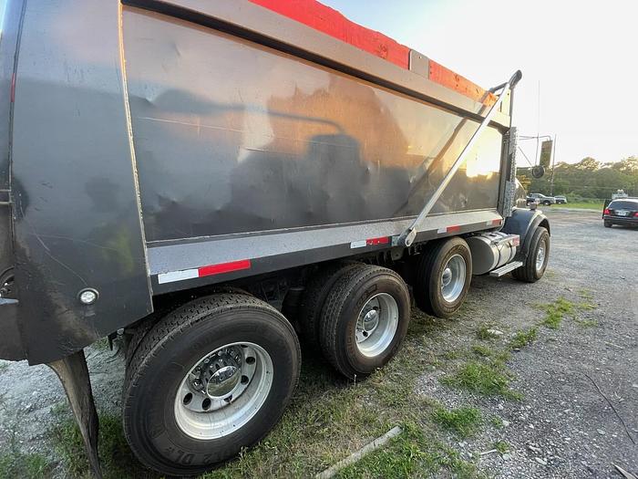 Used 2011 *** ALLISON  AUTOMATIC *** Kenworth T800