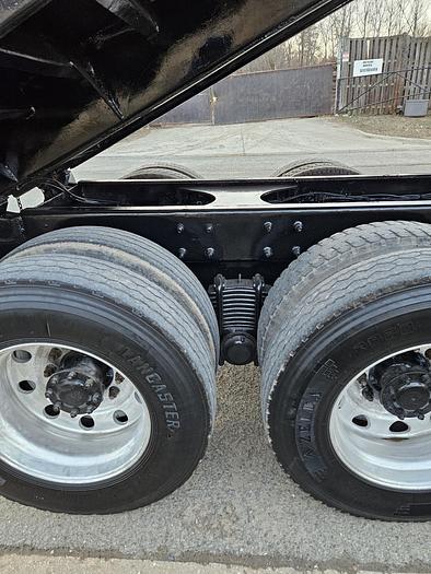 Used 2005 Mack *** ALLISON AUTOMATIC *** CV713 Granite