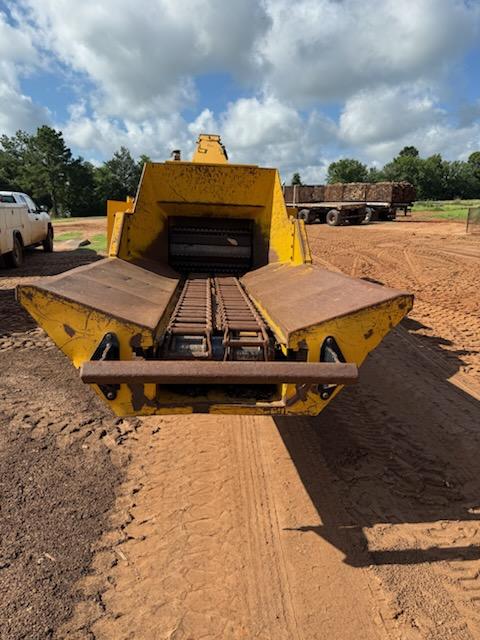 Used 2010 Woodsman 322 Whole tree chipper