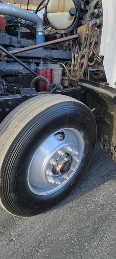 Used 2000 Mack *** Allison Automatic ***  RD688s