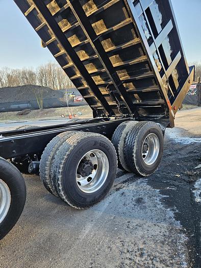 Used 2005 Mack *** ALLISON AUTOMATIC *** CV713 Granite