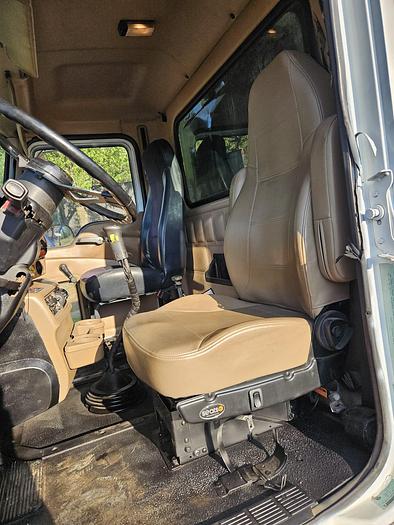 Used 2004   CV713 Granite