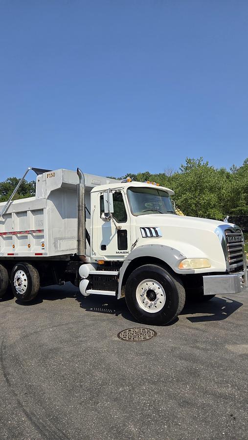 Used 2009 Mack GU713 *** Allison Automatic*** Granite