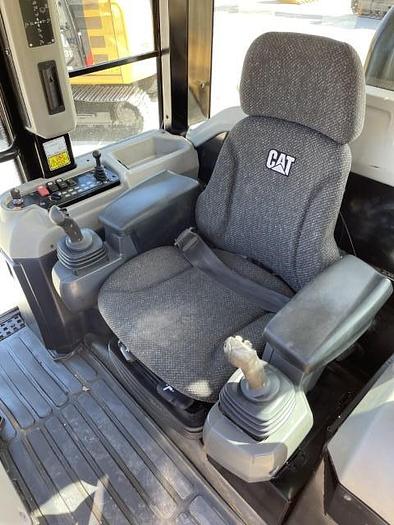 Used 2016 CATERPILLAR 963K