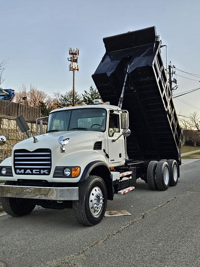 Used 2005 Mack *** ALLISON AUTOMATIC *** CV713 Granite
