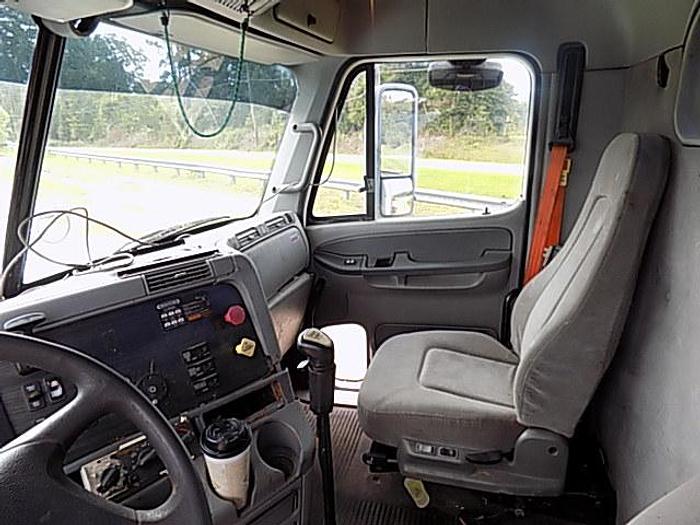 Used 2007 Freightliner Columbia 120, Detroit 60 Series