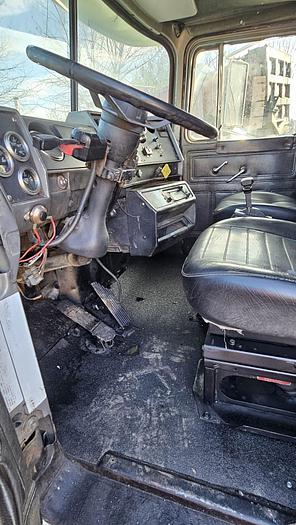 Used 2001 Mack *** Allison Automatic ***  RD688s