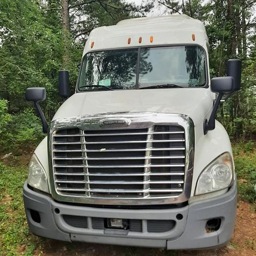 Used 2014 Freightliner Cascadia 125