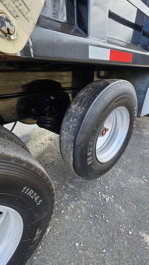 Used 2007 Mack CV713 Granite