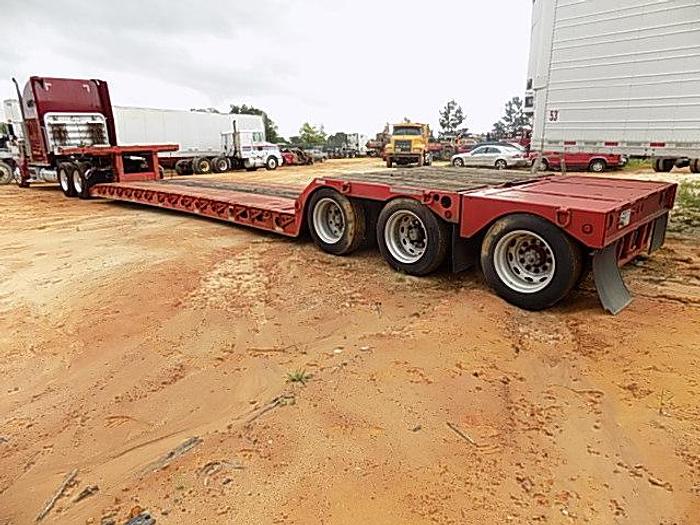 Used 35 Ton Detach Stretch Lowboy, Tandem w/flip axle