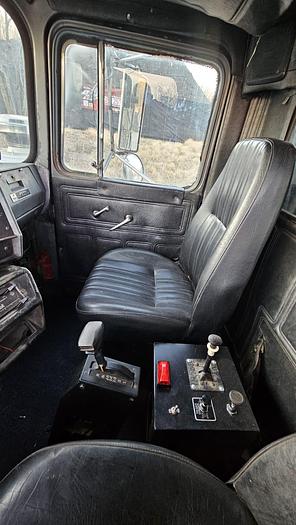 Used 2001 Mack *** Allison Automatic ***  RD688s