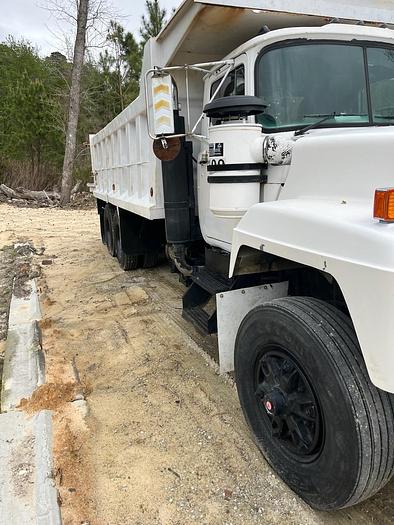 Used 1996 MACK *** Allison Automatic ***  RD688s