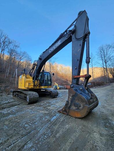 Used 2015 John Deere 245GLC