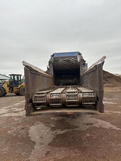 Used 2009 Peterson 4710B On Tracks