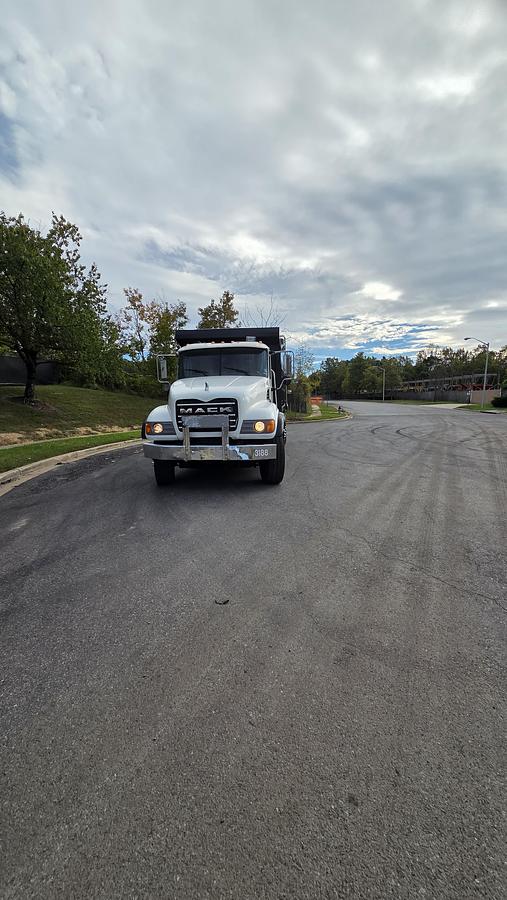 Used 2006 Mack *** ALLISON AUTOMATIC *** CV713 Granite
