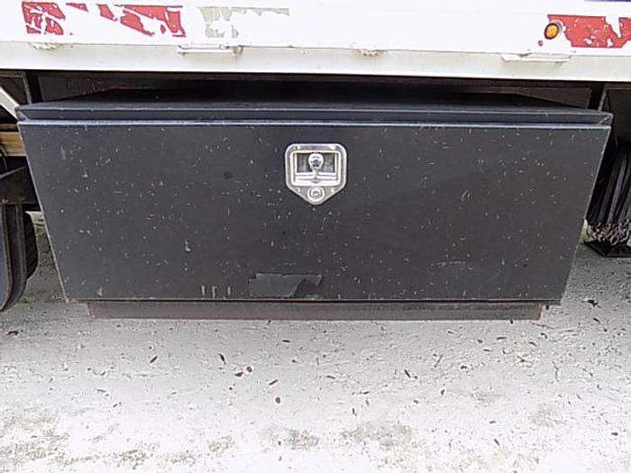 Used 1999 UTILITY TRAILER CORP FLATBED 102 x 48