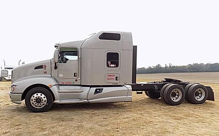 Used 2014 Kenworth T6 Tandem Axle Sleeper