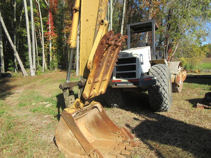 Used 1997 CAT 312B / with thumb