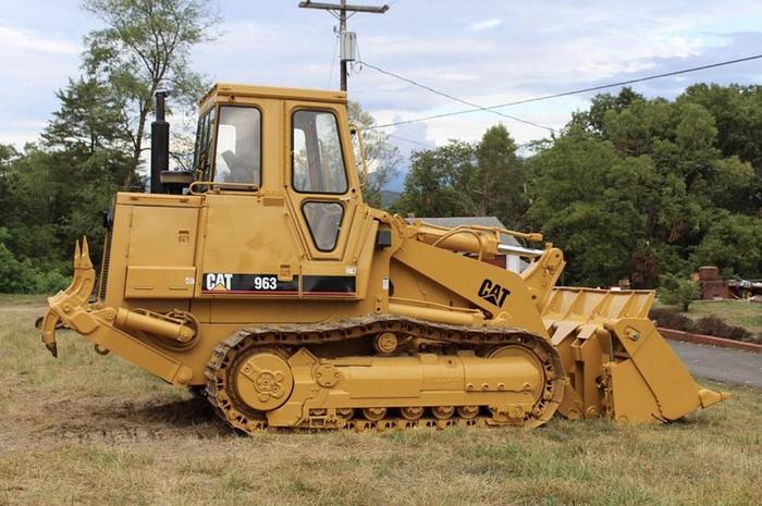 Used 1990 CAT 963 Track Loader/4&1 bucket & Ripper