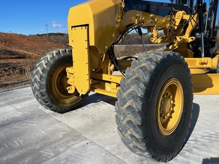 Used 2008 Caterpillar 140M