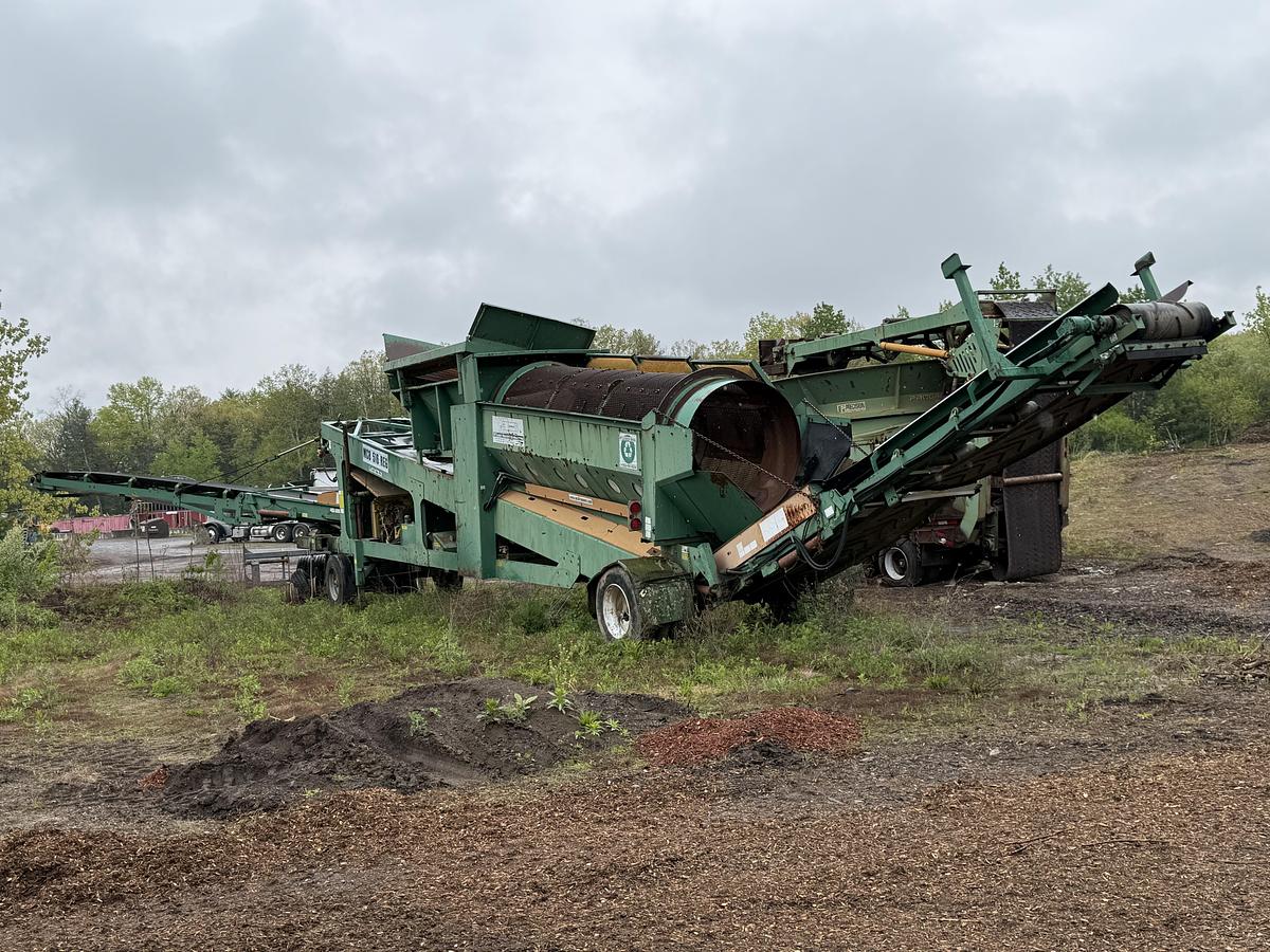 Used 2002 McCloskey  MCB 516