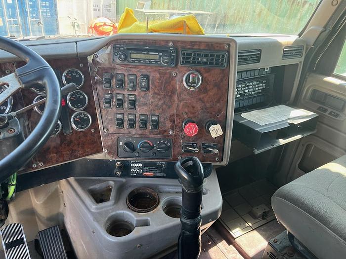 Used 2005 International 9400i 6x4