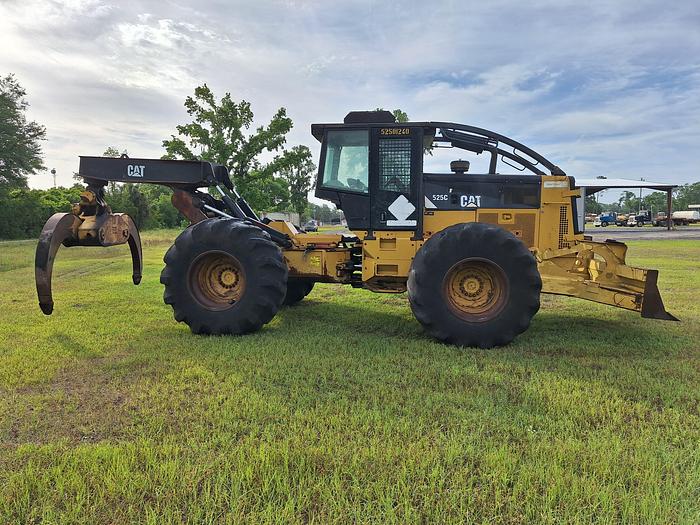 Used 2011 CATERPILLAR 525C