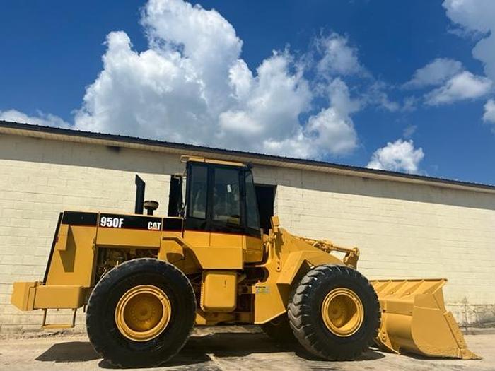 Used 1993 CATERPILLAR 950F