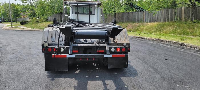 Used 2008 Mack CV713