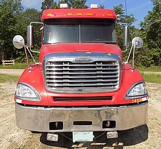 Used 2007 Freightliner Columbia 120, CAT C13
