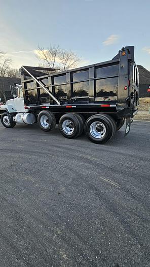Used 2001 Mack *** Allison Automatic ***  RD688s