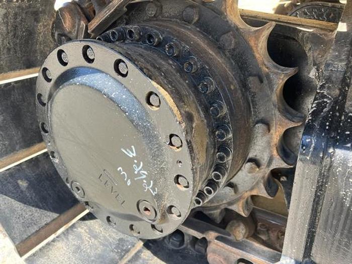 Used 2018 CATERPILLAR 320