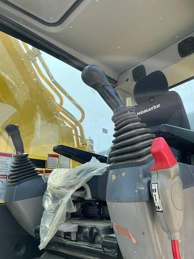 Used 2022 Komatsu PC490LC-11