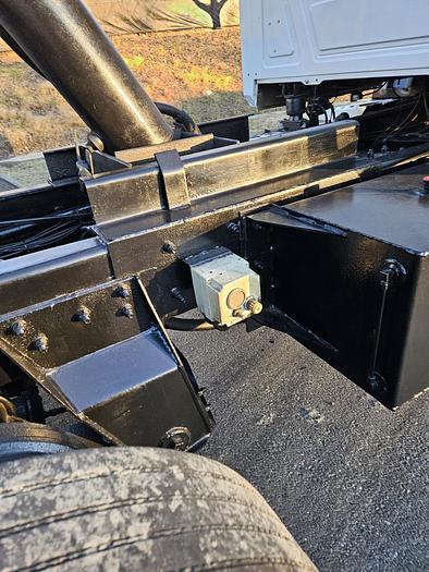 Used 2005 Mack *** ALLISON AUTOMATIC *** CV713 Granite