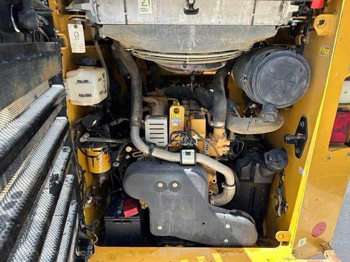 Used 2020 Caterpillar 289D3