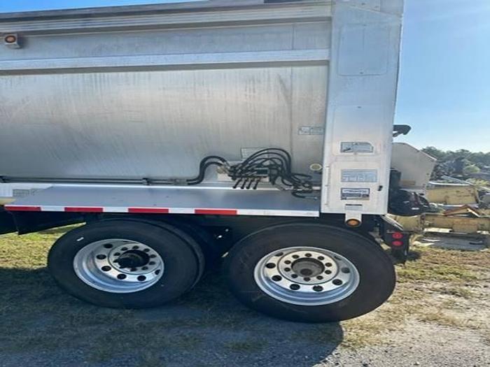 Used 2014  Trail King Belt Trailer ASHR2429048