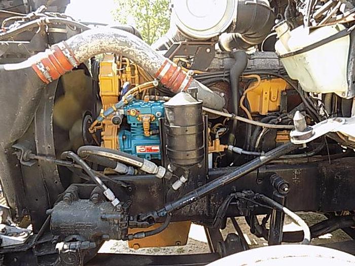 Used 2001 Kenworth T600 Sleeper, CAT C15