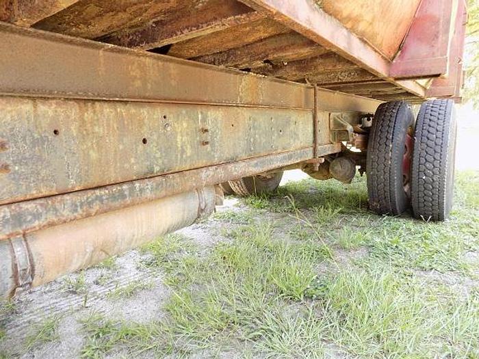 Used 2000 GMC C7500 Grapple Truck