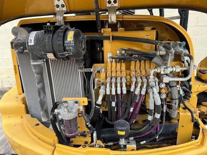 Used 2018 CATERPILLAR 305.5E2