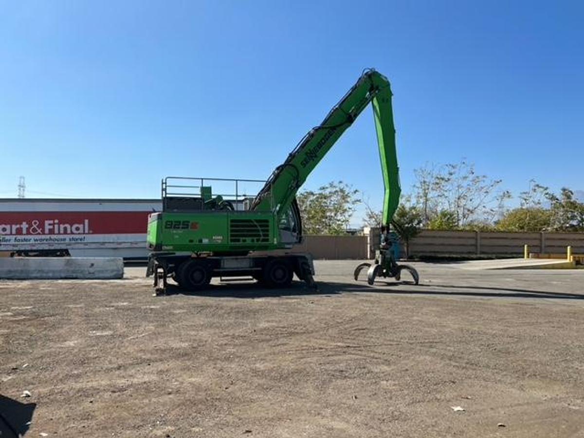 Used 2017 Sennebogen 825E