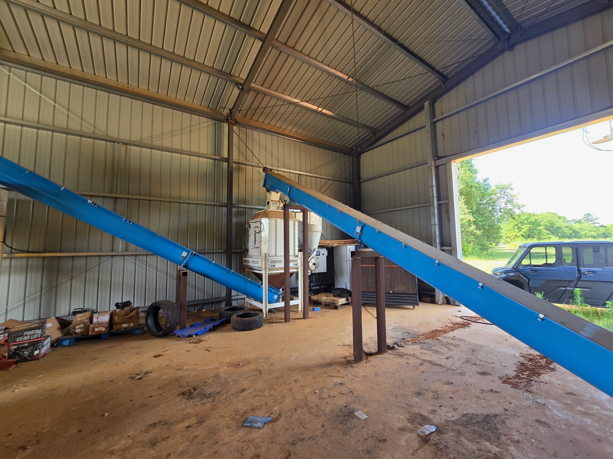 Used 2019 Pallet mill With hammer mill