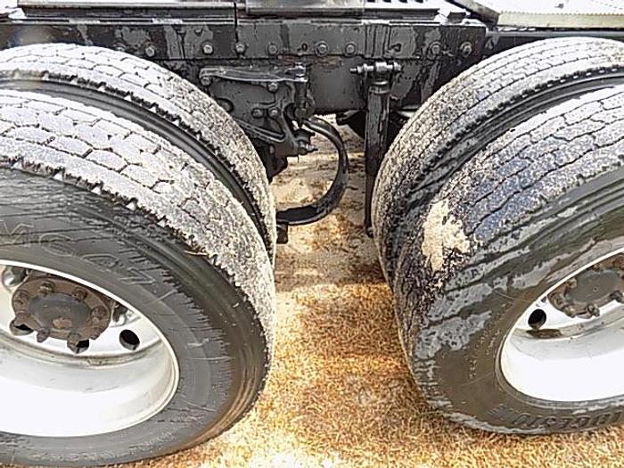 Used 2013 Peterbilt 587 T/A Tractor