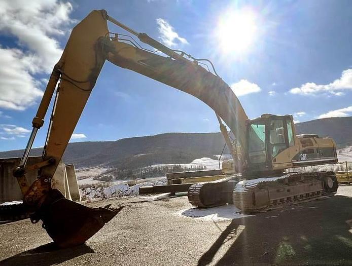 Used 2005 CATERPILLAR 330CL