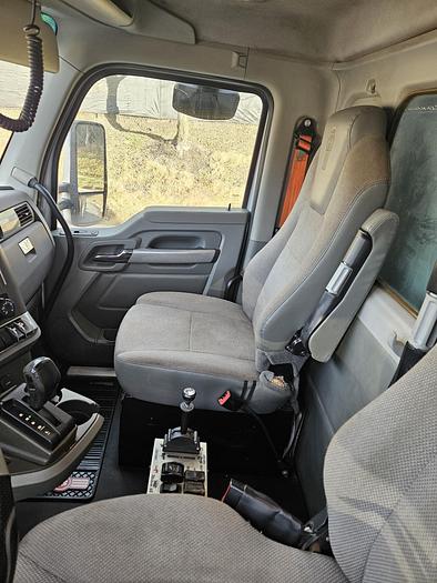 Used 2017 *** ALLISON AUTOMATIC *** Kenworth T880