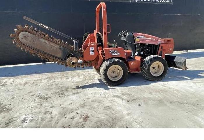 Used 2013 Ditch Witch RT45